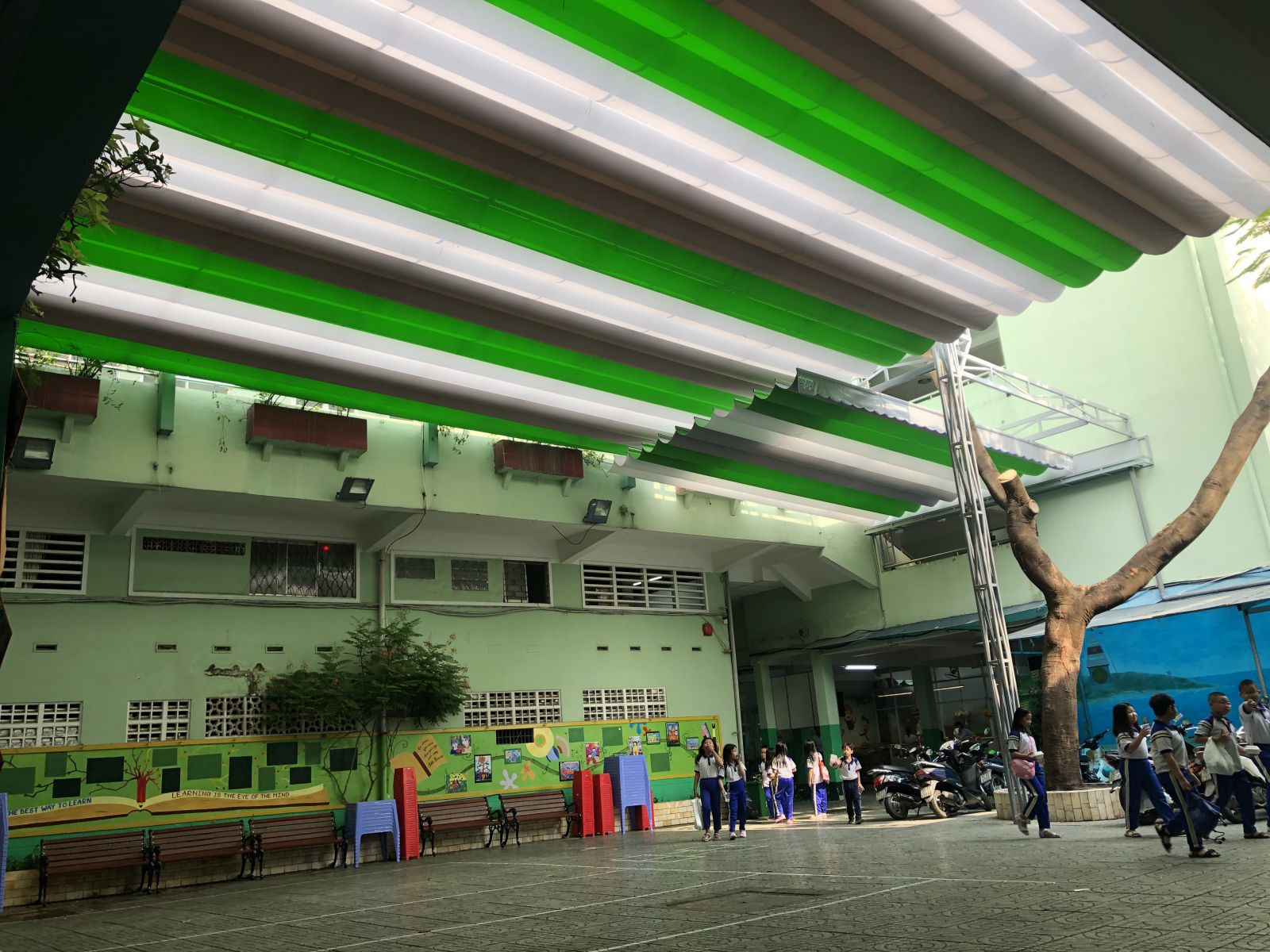 Bạt kéo sân trường Tiểu học Nguyễn Đức Cảnh Q5