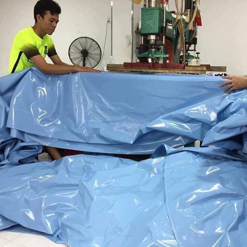 Bạt kéo may thành phẩm 