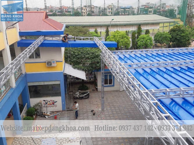 Lắp đặt mái bạt kéo xếp di động cho sân trường đẹp giá tốt tại quận 1